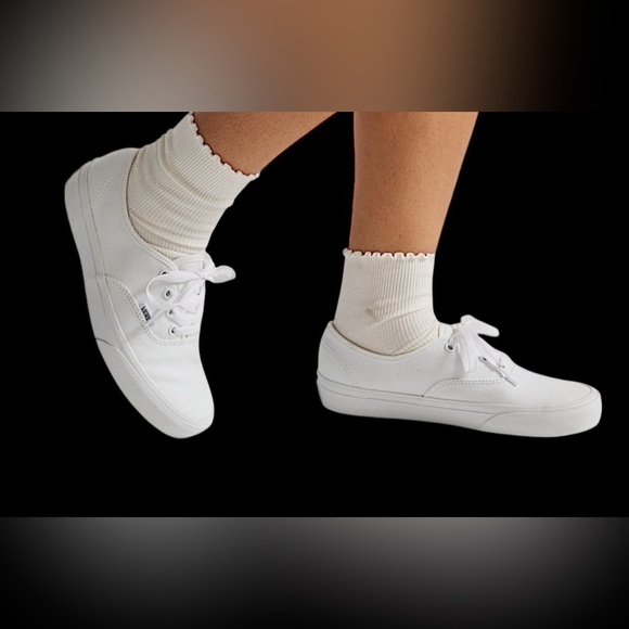 Vans Authentic Skate Women’s Shoe  Size: 5.5 True White - Picture 3 of 14